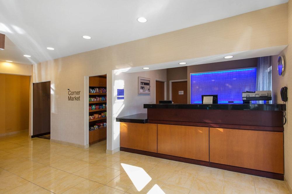 Holiday Inn Express & Suites St. Cloud - St. Cloud